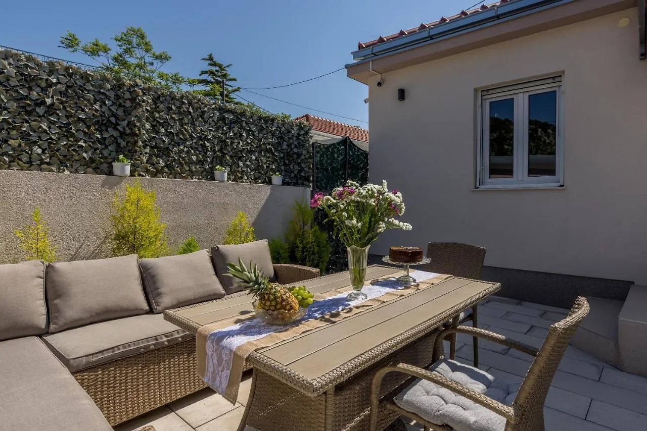 Villa Katess With Heated Pool Split Croatia