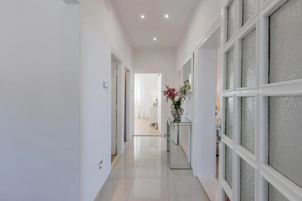 Villa Katess With Heated Pool Split Croatia