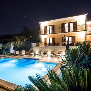 Split-villas Dalmatica For 12 Villa